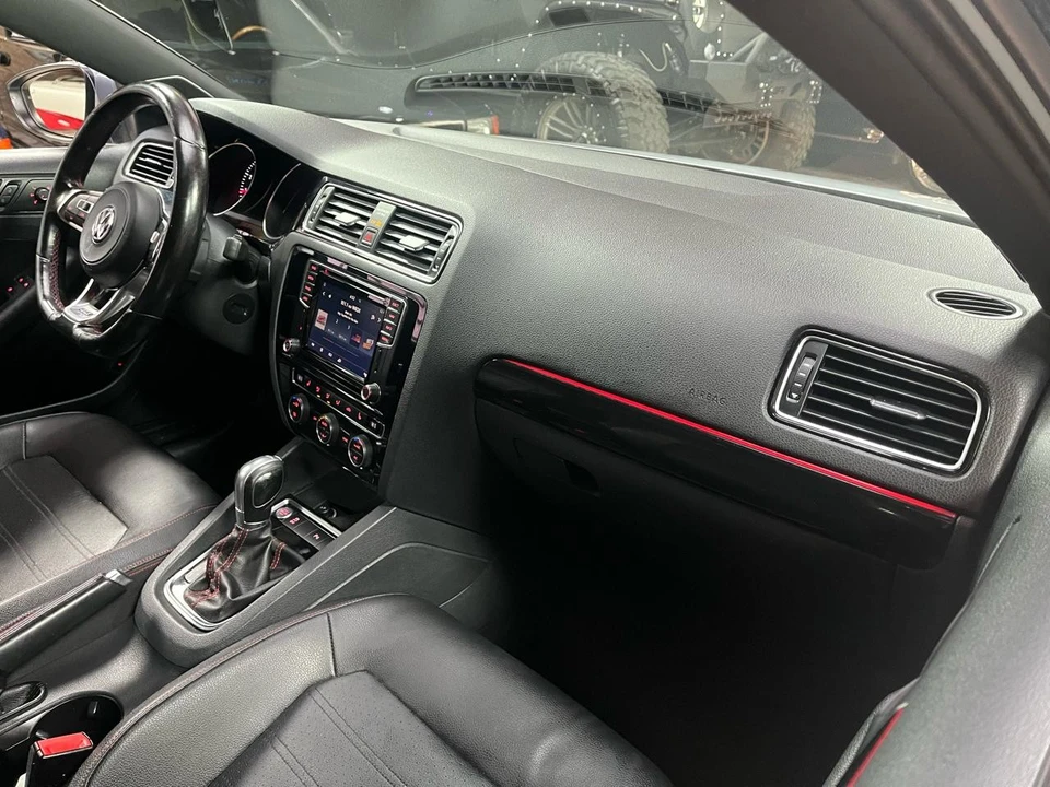 2017 Volkswagen A6 Jetta - Image 11 of 21