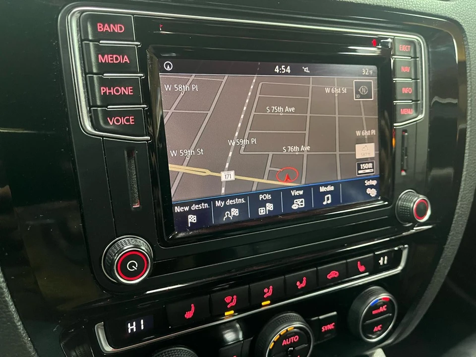 2017 Volkswagen A6 Jetta - Image 18 of 21