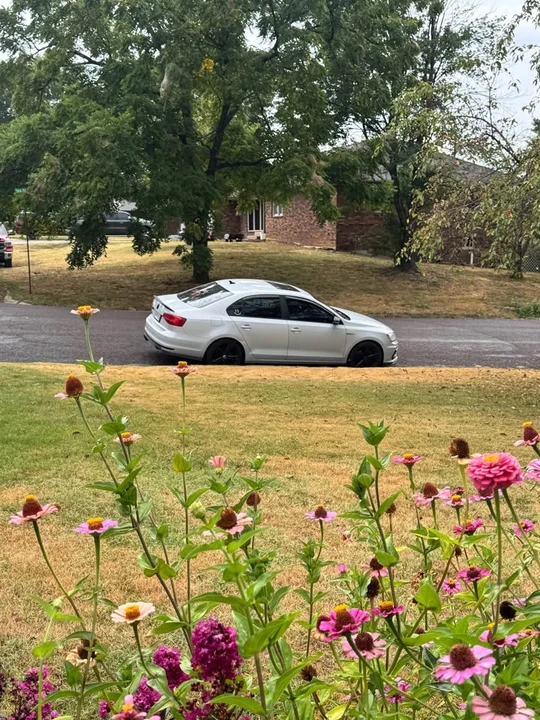 2017 Volkswagen A6 Jetta - Image 2 of 11