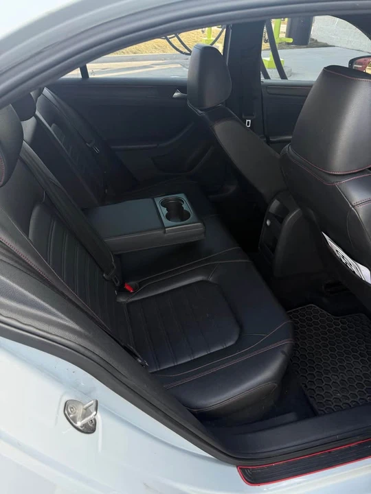 2017 Volkswagen A6 Jetta - Image 9 of 11