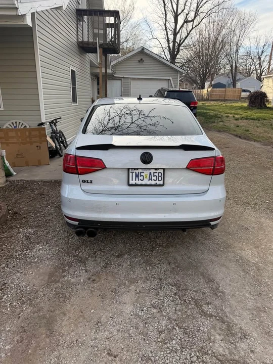 2017 Volkswagen A6 Jetta - Image 3 of 11