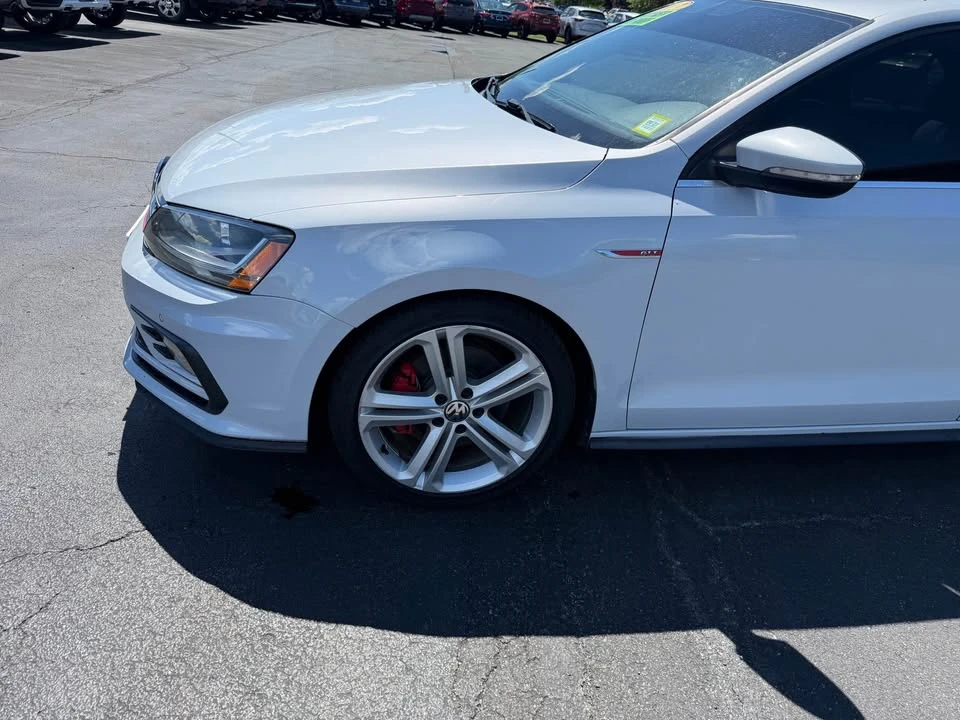 2017 Volkswagen A6 Jetta - Image 5 of 11