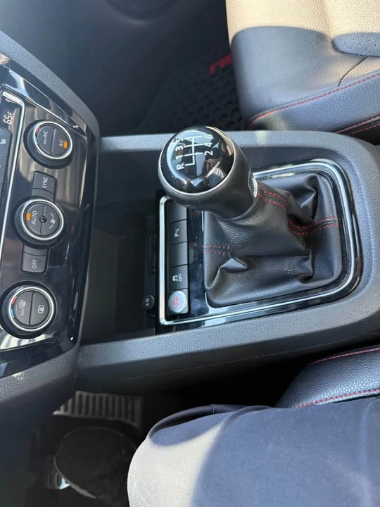 2017 Volkswagen A6 Jetta - Image 10 of 11