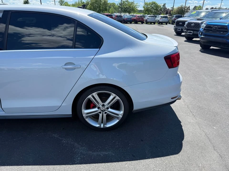 2017 Volkswagen A6 Jetta - Image 6 of 11