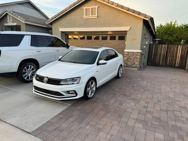 2017 Volkswagen A6 Jetta - Image 2 of 13