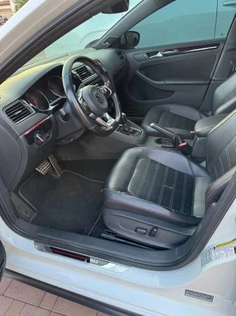 2017 Volkswagen A6 Jetta - Image 8 of 13