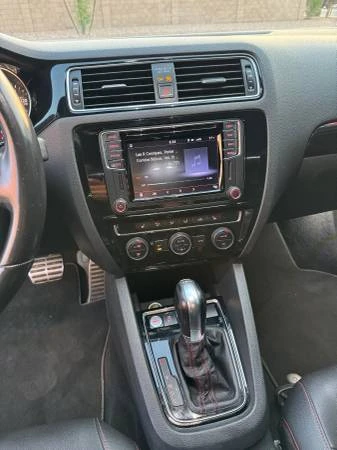 2017 Volkswagen A6 Jetta - Image 9 of 13