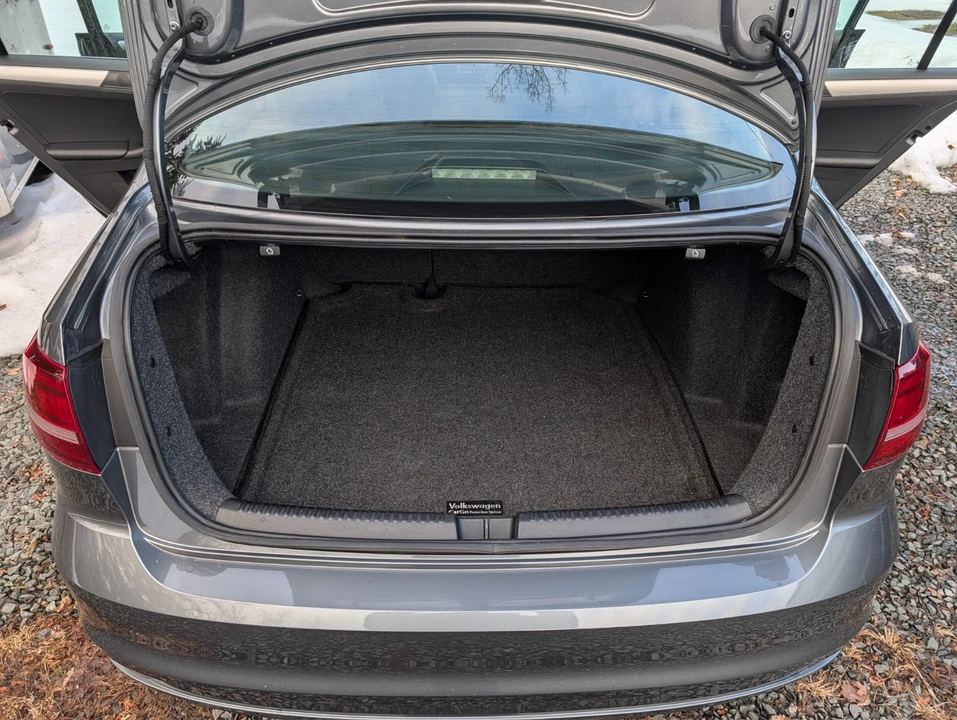 2017 Volkswagen A6 Jetta - Image 17 of 20