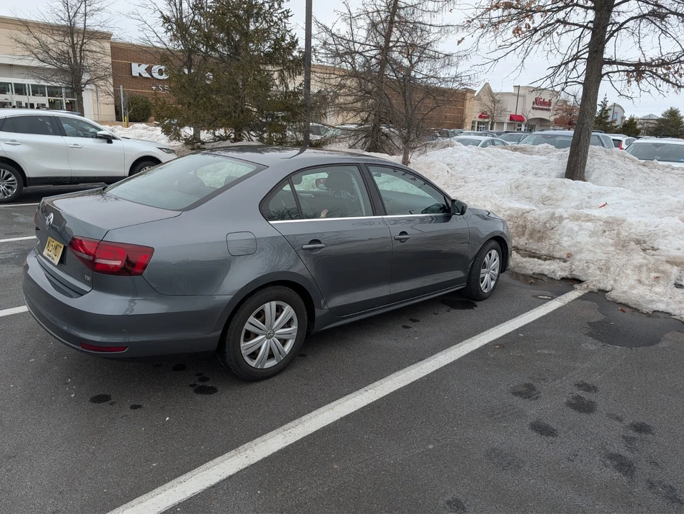 2017 Volkswagen A6 Jetta - Image 5 of 20