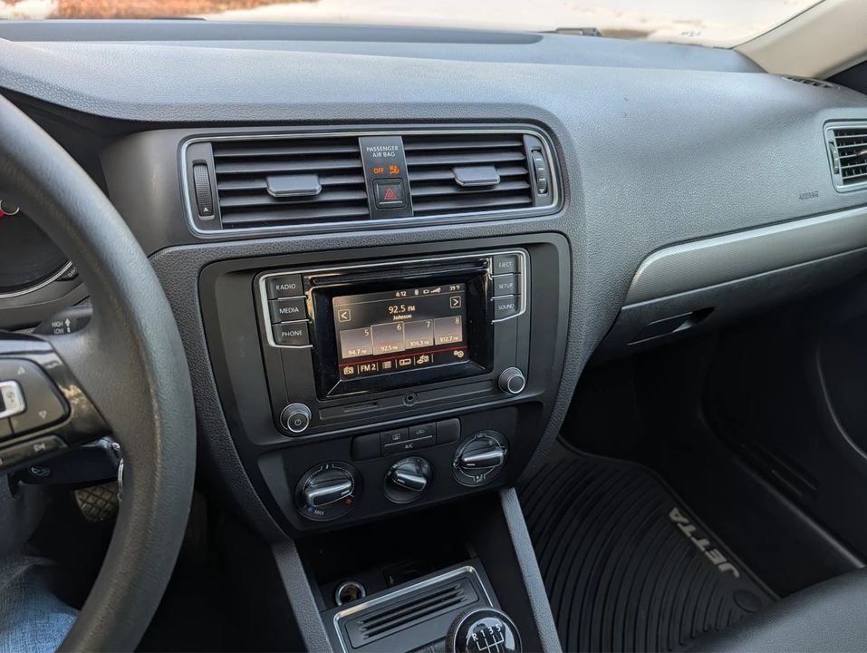 2017 Volkswagen A6 Jetta - Image 19 of 20