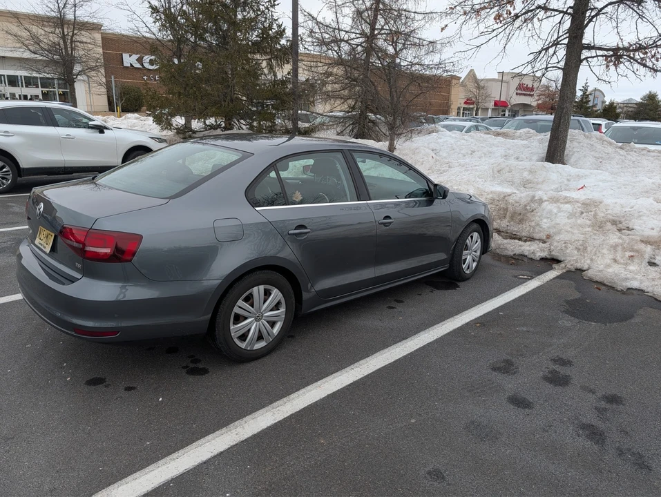 2017 Volkswagen A6 Jetta - Image 8 of 20