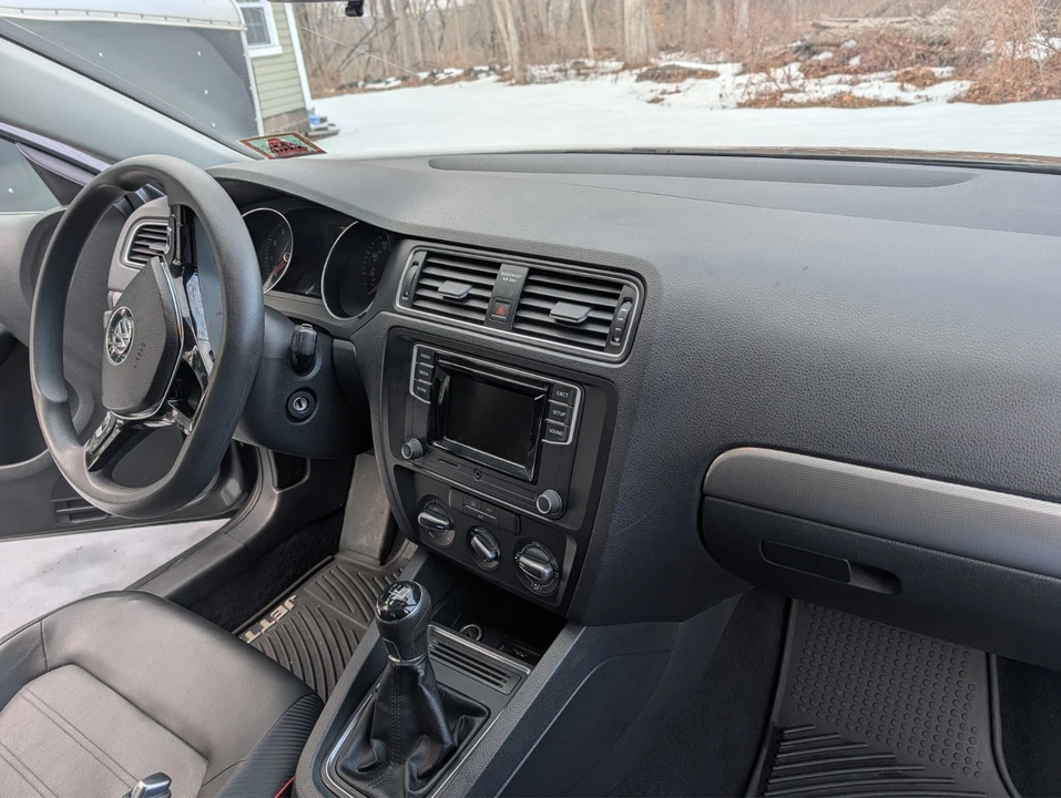 2017 Volkswagen A6 Jetta - Image 15 of 20