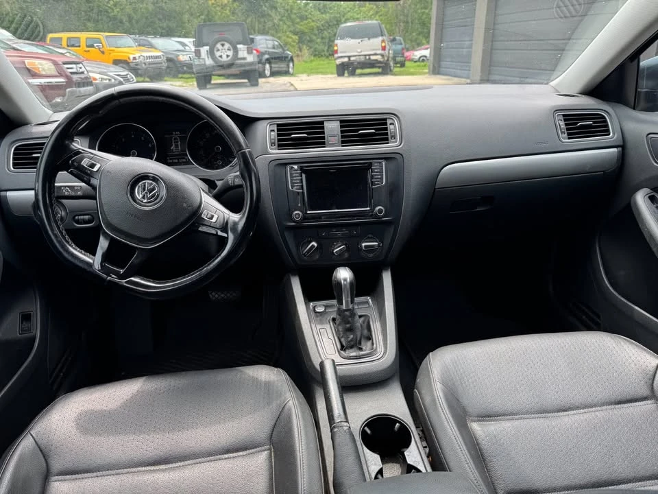 2017 Volkswagen A6 Jetta - Image 6 of 8
