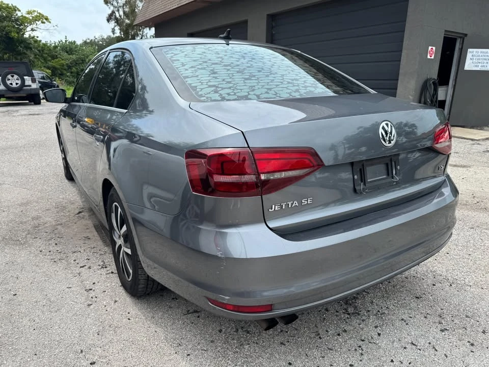 2017 Volkswagen A6 Jetta - Image 4 of 8