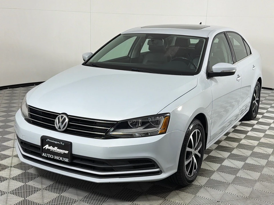 2017 Volkswagen A6 Jetta - Image 10 of 21