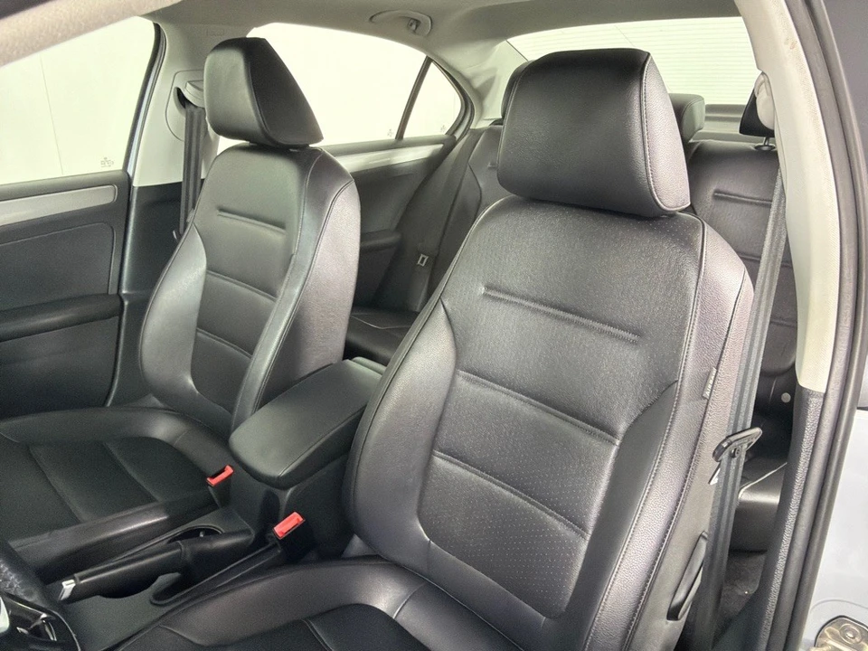 2017 Volkswagen A6 Jetta - Image 13 of 21