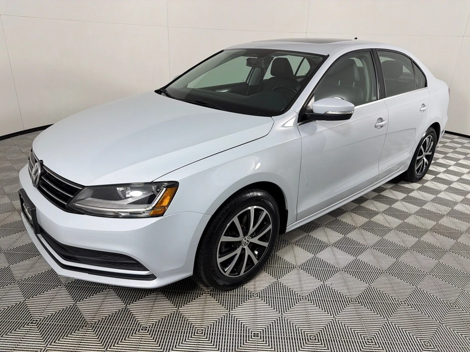 2017 Volkswagen A6 Jetta - Image 9 of 21
