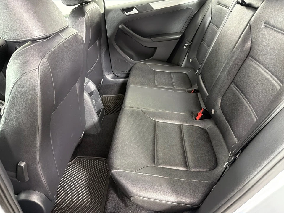2017 Volkswagen A6 Jetta - Image 19 of 21