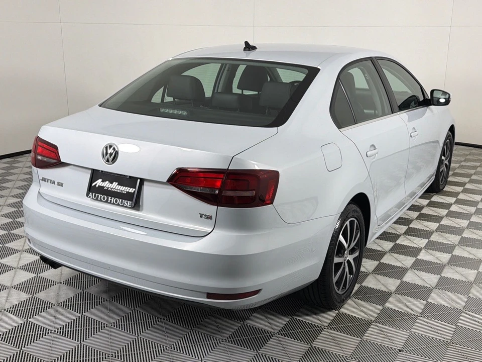 2017 Volkswagen A6 Jetta - Image 5 of 21