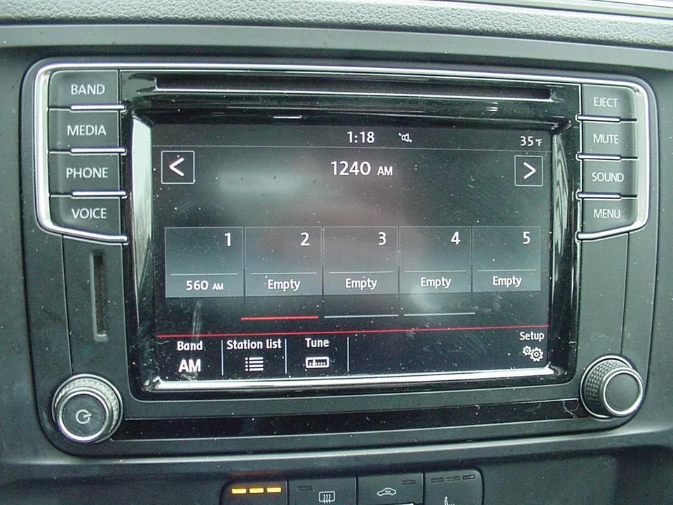 2017 Volkswagen A6 Jetta - Image 11 of 12