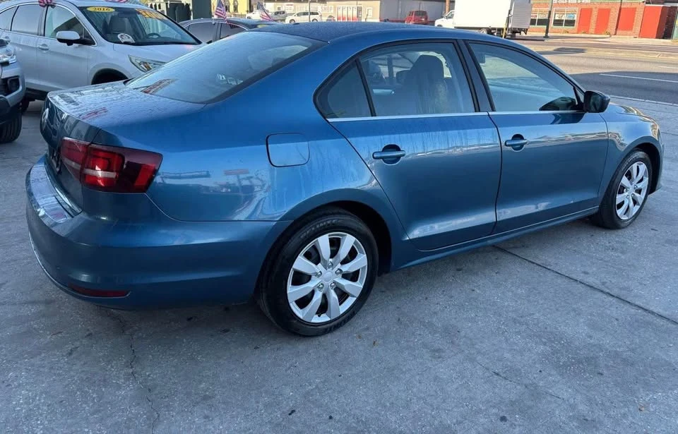 2017 Volkswagen A6 Jetta - Image 3 of 3