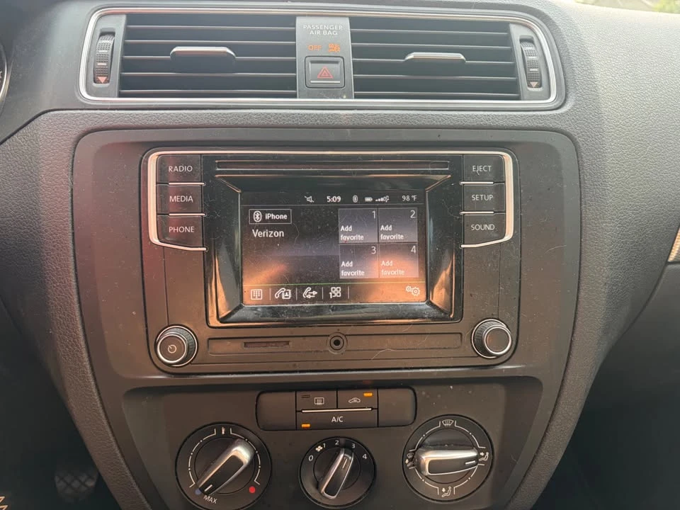 2017 Volkswagen A6 Jetta - Image 14 of 14