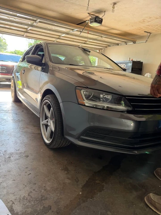 2017 Volkswagen A6 Jetta - Image 2 of 7