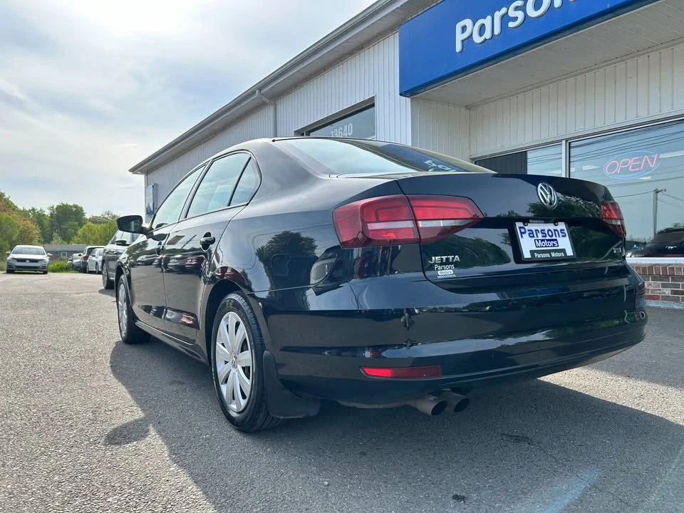 2017 Volkswagen A6 Jetta - Image 8 of 19