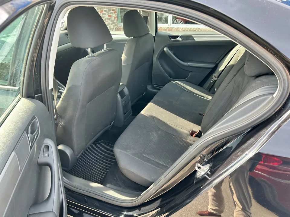 2017 Volkswagen A6 Jetta - Image 14 of 19