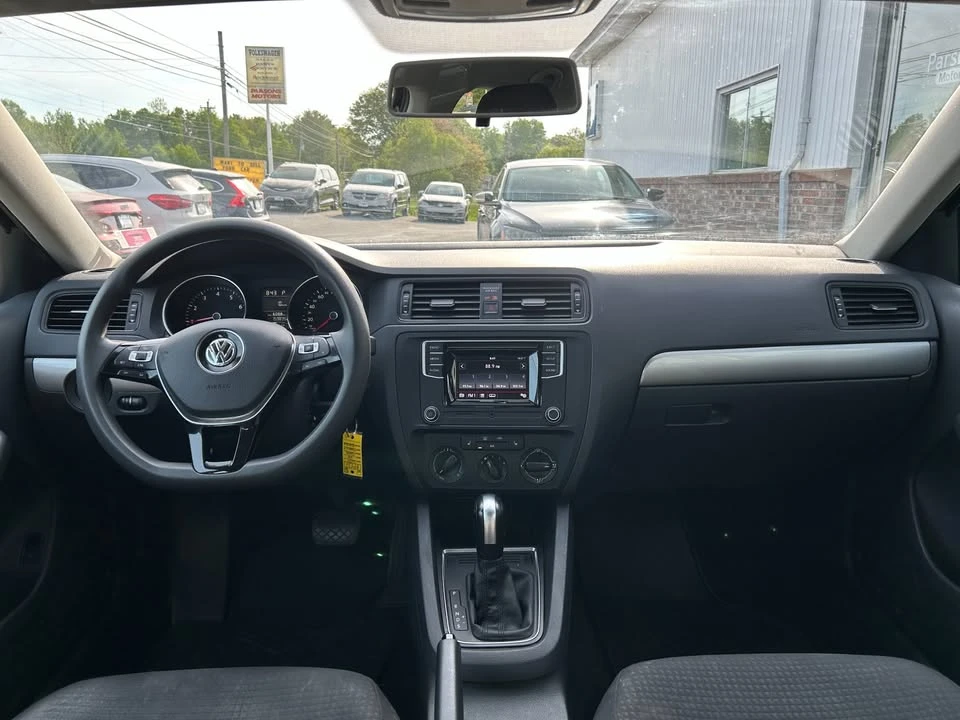 2017 Volkswagen A6 Jetta - Image 12 of 19