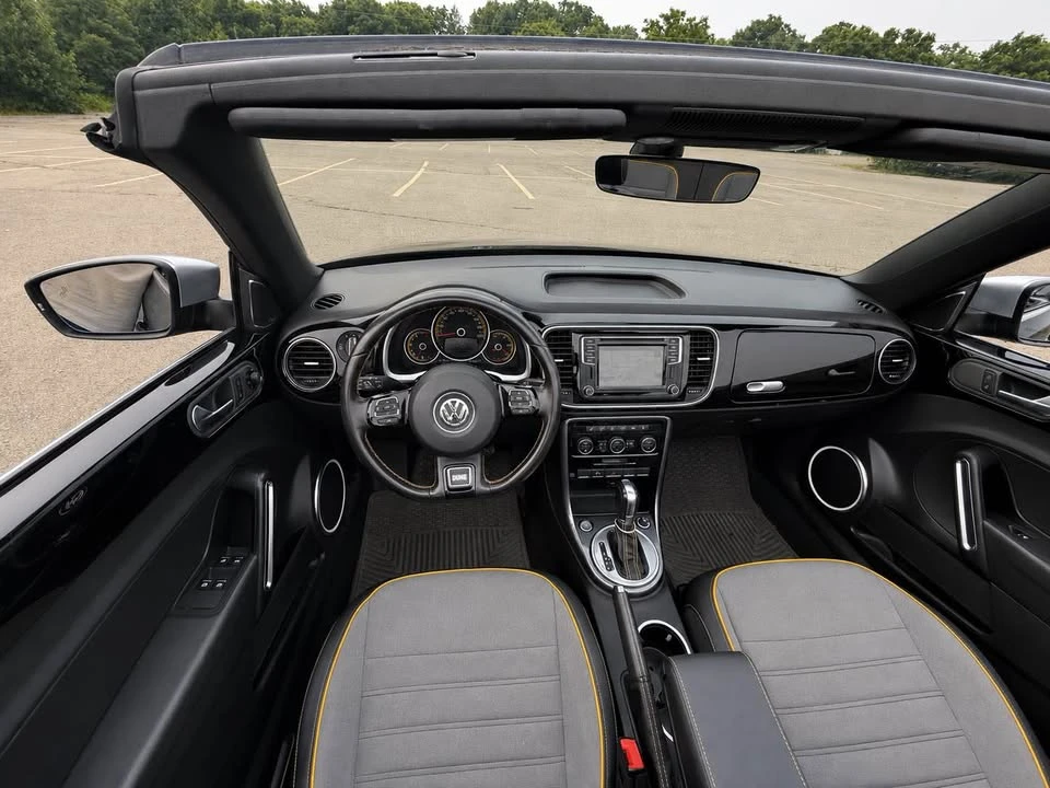 2017 Volkswagen A5 Beetle - Image 7 of 8