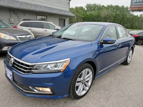 2017 Volkswagen Passat 1.8T SEL Premium Sedan