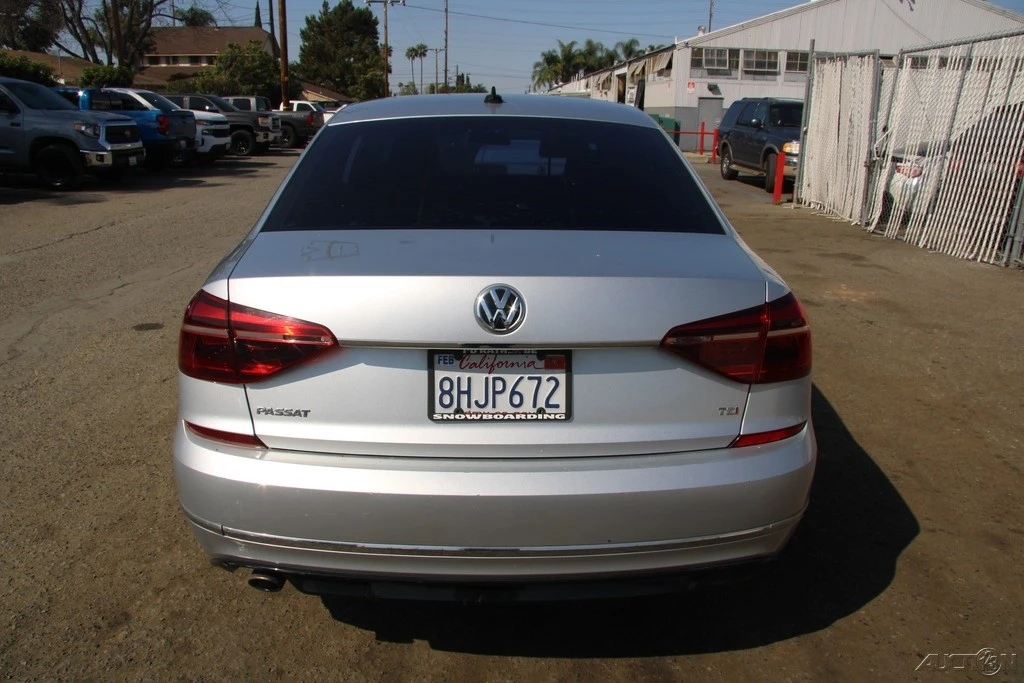 2017 Volkswagen Passat - Image 6 of 21