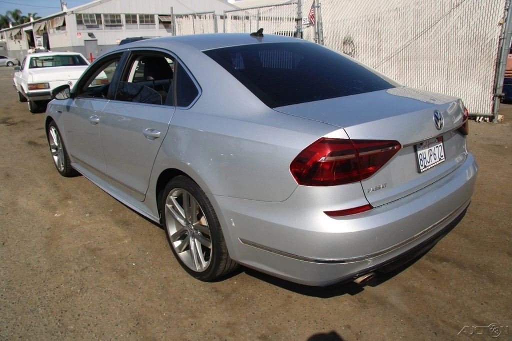 2017 Volkswagen Passat - Image 5 of 21