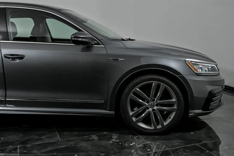2017 Volkswagen Passat - Image 12 of 21
