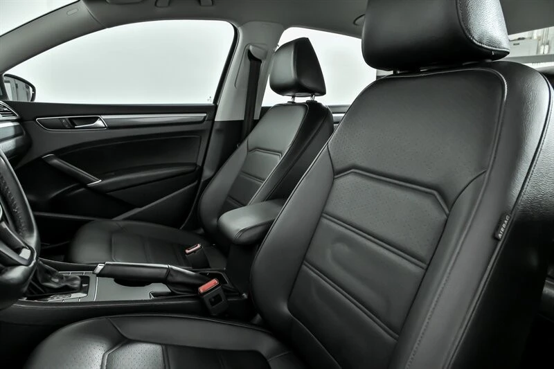 2017 Volkswagen Passat - Image 18 of 21