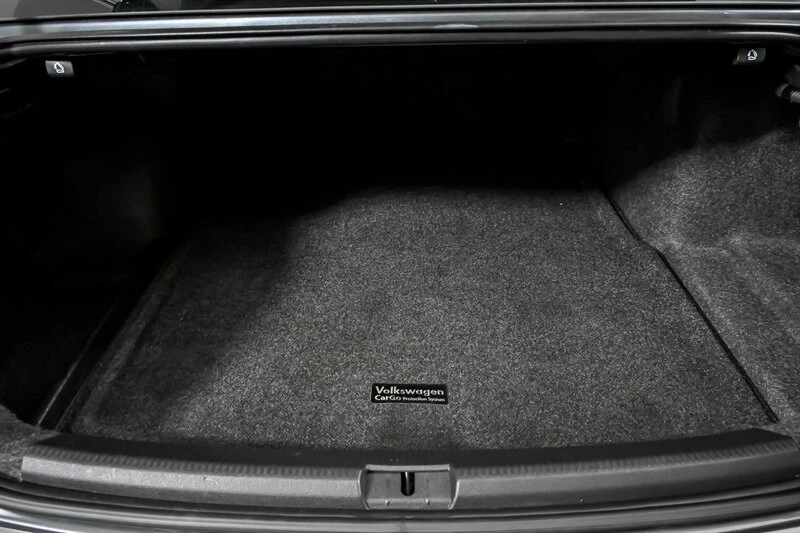 2017 Volkswagen Passat - Image 13 of 21