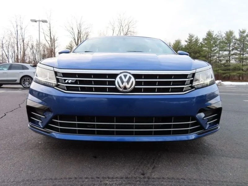 2017 Volkswagen Passat - Image 2 of 12