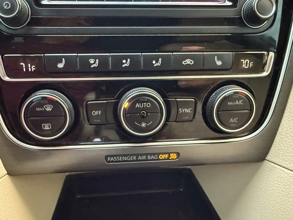2017 Volkswagen Passat - Image 12 of 12