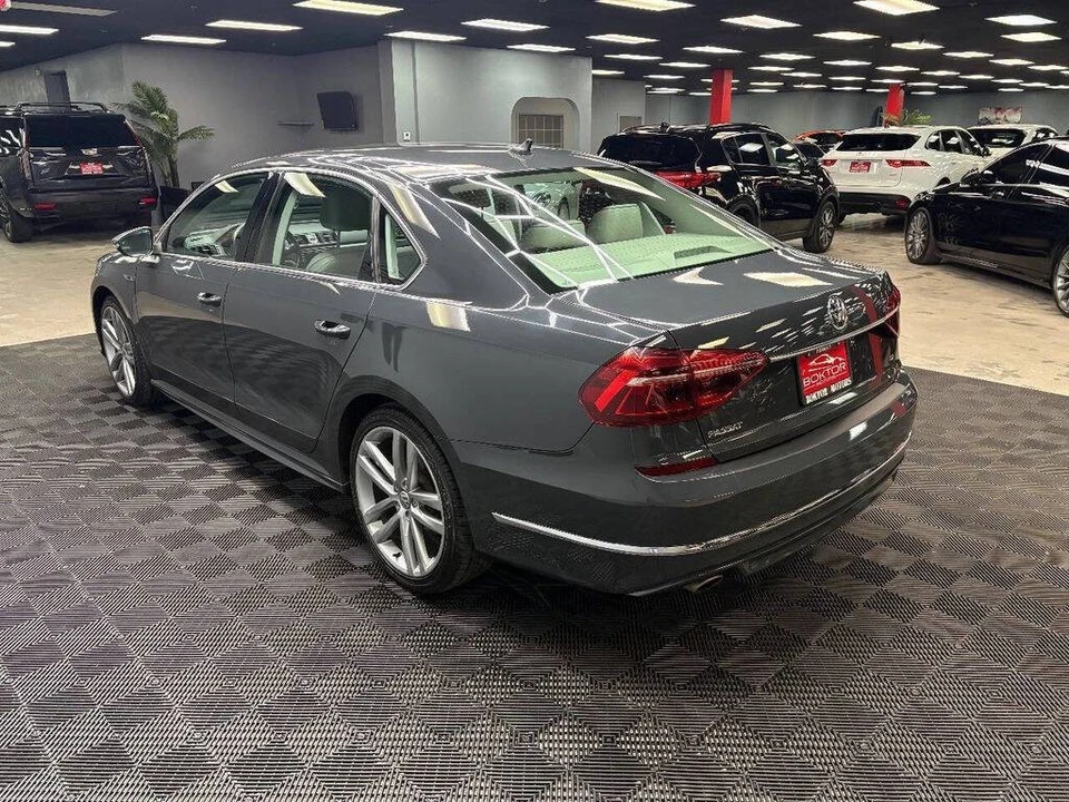 2017 Volkswagen Passat - Image 11 of 21