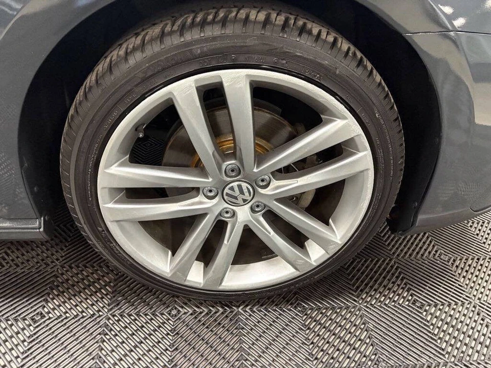 2017 Volkswagen Passat - Image 18 of 21