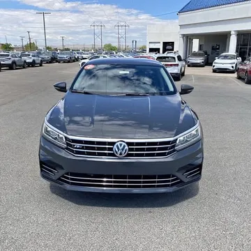 2017 Volkswagen Passat 1.8T R-Line