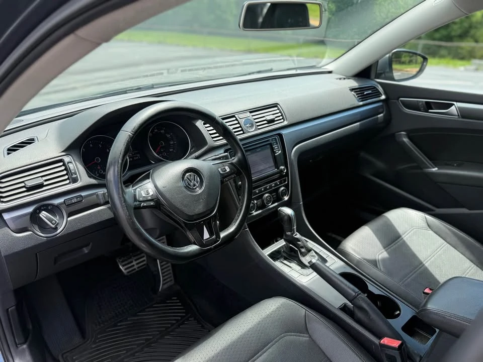 2017 Volkswagen Passat - Image 11 of 15