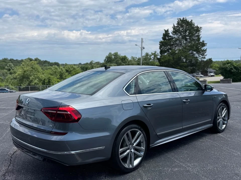 2017 Volkswagen Passat - Image 7 of 14