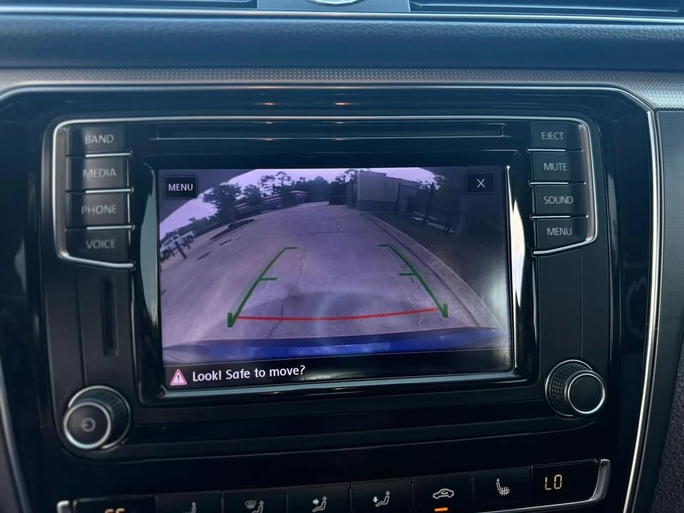 2017 Volkswagen Passat - Image 15 of 20