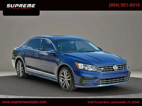 2017 Volkswagen Passat 1.8T R-Line Sedan 4D