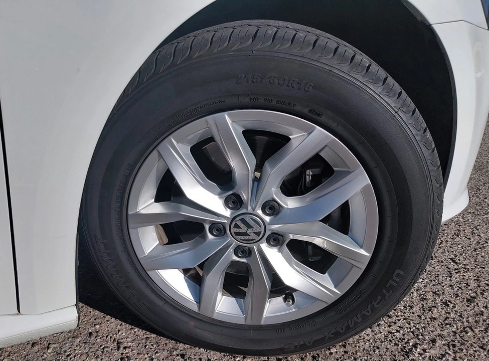 2017 Volkswagen Passat - Image 15 of 21