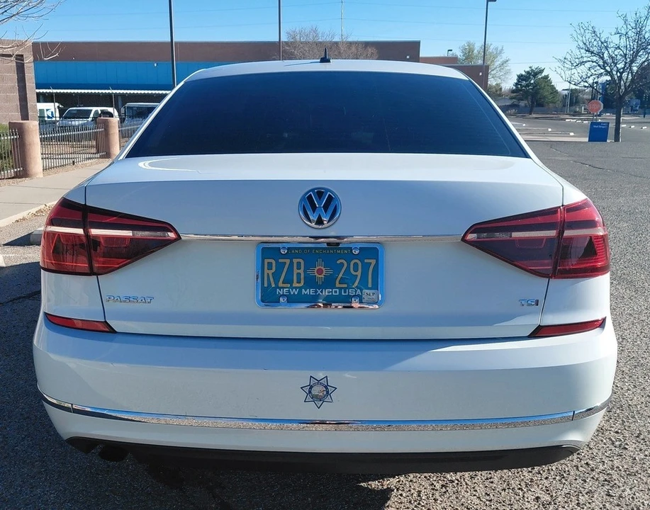 2017 Volkswagen Passat - Image 6 of 21