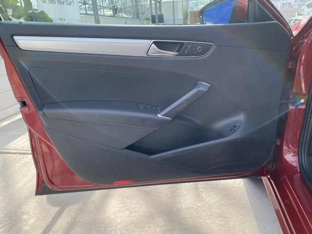 2017 Volkswagen Passat - Image 21 of 21