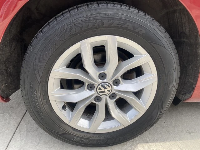 2017 Volkswagen Passat - Image 16 of 21